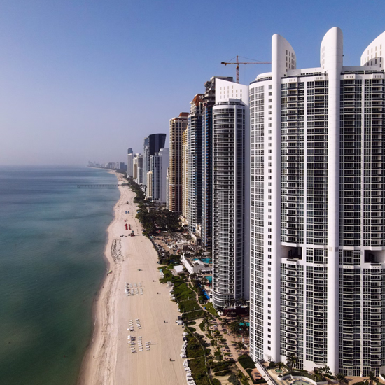 St. Regis Sunny Isles - Location